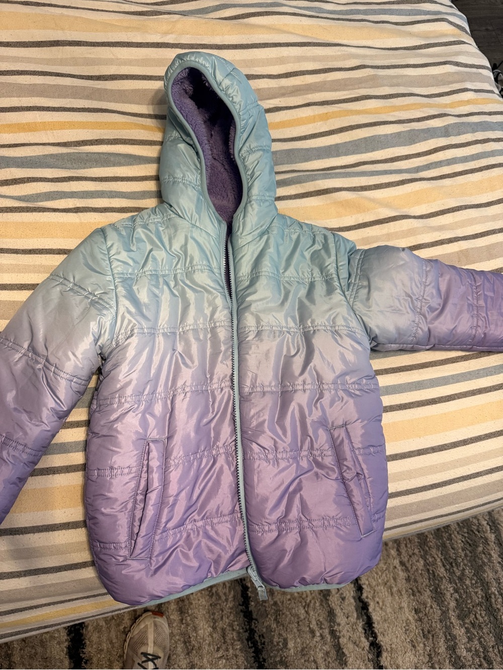 Like New - Eddie Bauer Reversible Ombre Blue to Purple Hooded Puffer Jacket